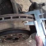 Проверка на износ тормозных дисков